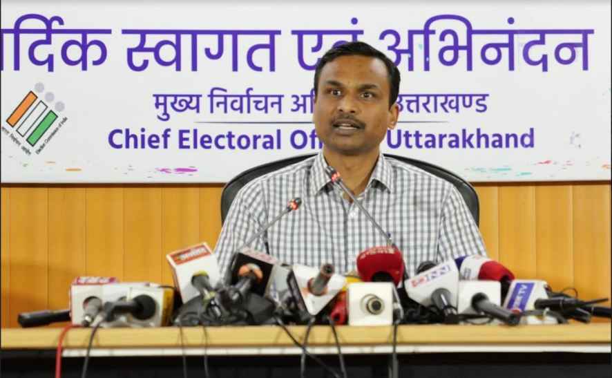 अपर मुख्य निर्वाचन अधिकारी विजय कुमार जोगदंडे ने सचिवालय स्थित मीडिया सेंटर में प्रेस ब्रीफिंग करते हुए कहा कि राज्य में मतदान प्रतिशत को बढ़ाने के लिए विभिन्न संगठनों द्वारा सहयोग किया जा रहा है