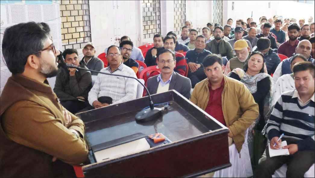 होम वोटिंग के साथ चमोली में लोकतंत्र के महापर्व का 08 अप्रैल को होगा आगाज