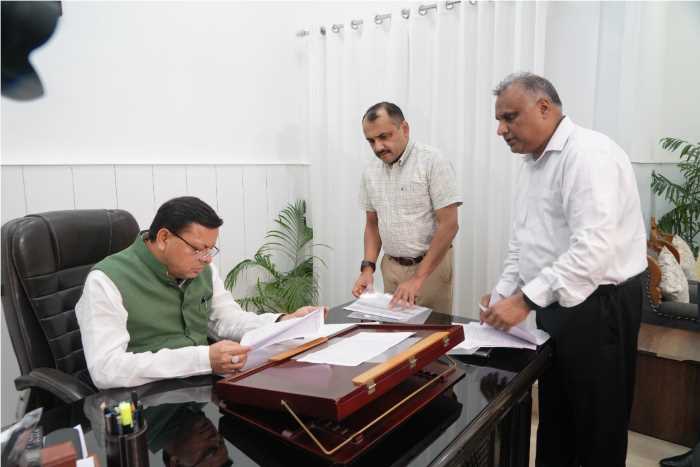 पुलिस मुख्यालय का मुख्यमंत्री ने किया औचक निरीक्षण, राज्य में कानून व्यवस्था को और मजबूत बनाने के निर्देश