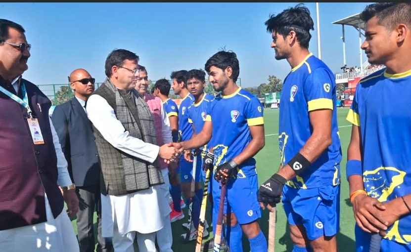 वन्दना कटारिया स्पोर्ट्स स्टेडियम पहुॅचकर सभी खिलाड़ियों से मुलाकात कर उनका उत्साह वर्धन किया CM धामी ने